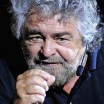 Grillo chiude a Bersani, ma è rivolta sul web