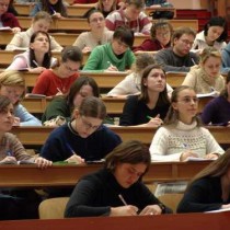 L’effetto delle cattive ricette che destra e sinistra hanno scaricato sugli atenei