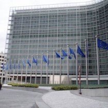 Più tempo per ridurre il deficit