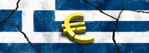 Grecia, le multinazionali fanno affari ma tagliano stipendi e indennità