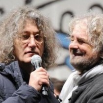 Casaleggio batte i piedi: “Nessuna alleanza o me ne vado”