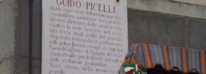 Parma: imbrattato monumento antifascista “Basta comunisti, viva Beppe Grillo”