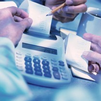 Debito in salita, la Ue teme il contagio