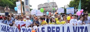 L’integralismo che marcia a Roma è lesivo dei diritti fondamentali delle donne
