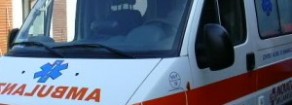 Disoccupato si dà fuoco nel giardino di casa