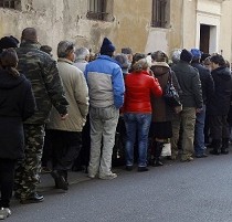 Boom disoccupazione. Aumenta il divario tra ricchi e poveri
