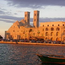 Molfetta, la lunga marcia del sindaco Natalicchio