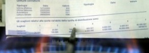 Adiconsum: sempre più famiglie in difficoltà per pagare le bollette