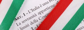 In tanti e tante a Bologna per difendere la Costituzione della Repubblica