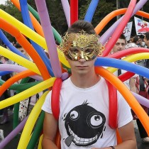 «Lo facciamo alla francese, il Pride»