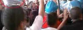 La polizia e la bufala dell’ombrello
