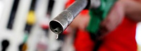 Un litro di benzina costa il doppio di uno di latte