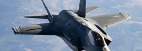 Duecentomila firme per fermare gli F35