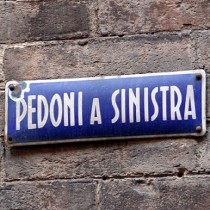 Una forza di sinistra fuori e contro il Pd