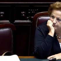 Le relazioni pericolose di Annamaria Cancellieri