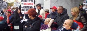 Malati Sla e disabili gravi in presidio, Prc: i soldi ci sono, usarli per l’assistenza