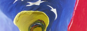 Con il Venezuela bolovariano contro le manovre golpiste