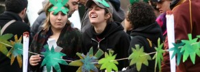 Marijuana legale, Torino approva