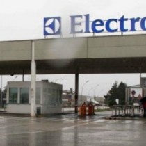 Electrolux, Prc: inaccettabile la proposta dell’azienda, apre la strada al taglio dei salari italiani