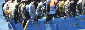 Migranti, Prc: «Il vero trafficante si chiama Matteo Salvini»