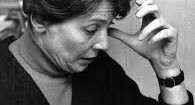 “La donna contro se stessa”
