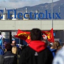 Electrolux – Ferrero e Fantozzi (Prc): “Da che parte sta Renzi? Non con le lavoratrici e i lavoratori”