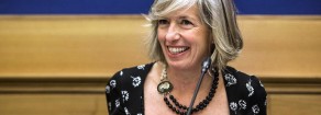 Scuola: Renzi investe, Giannini taglia
