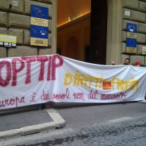 Stop TTIP, blitz sotto la Rappresentanza della Commissione Europea