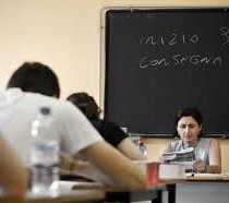 Rifondazione Comunista venerdì 11 aprile in piazza con i precari della scuola