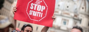 Casa, il governo Renzi va alla guerra contro i poveri