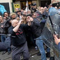 Dosio: Primo maggio a Torino, le manganellate di chi comanda in città
