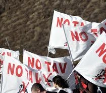 No Tav, caduta l’assurda accusa di terrorismo. Resta una condanna enorme e puramente repressiva