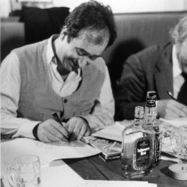 Quelle sere a Charlie Hebdo, creatività e buon alcool