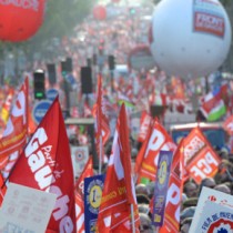 Hollande e “l’odioso insulto” fatto al Partito Comunista Francese