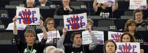 Ttip: la «coalizione» non è d’accordo. Slitta il voto