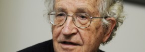 Noam Chomsky: la storia non procede lungo una linea retta