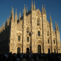 Milano: finisce l’esperienza arancione e inizia l’era Renzi. La sinistra per una chiara alternativa