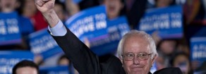 Bernie Sanders sconfigge l’establishment di Hillary Clinton