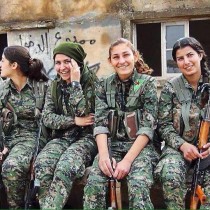 Sfidare la modernità capitalista: il femminismo e il movimento di liberazione kurdo