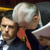 Costituzione: Renzi come Monti, modifiche al servizio dello strapotere della Finanza