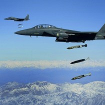 Attacchi aerei, offuscamento e propaganda in Siria