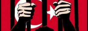 Vietato essere testimoni di pace in Turchia, espulso il sindaco Massimiliano Voza
