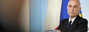Torino, vietato contestare Minniti, Acerbo: «Pd peggiore destra»