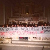 Napoli: Potere al popolo riconsegna chiesa agli ultimi