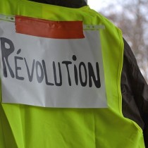 “Cari gilets jaunes, cari compagni di lotta” lettera di un lavoratore italiano emigrato in Francia