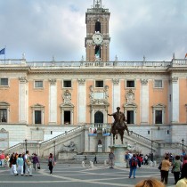 E’ giusto che il pubblico paghi gli interessi?