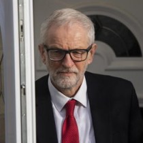 Lettera a Jeremy Corbyn di Ken Loach, Brian Eno e molti altri