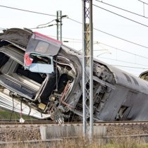 Treno deragliato: il cordoglio di Rifondazione, i ferrovieri che chiedono sicurezza vengono perseguitati