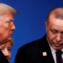 Perché ci meritiamo il ricatto di Erdogan sui profughi siriani