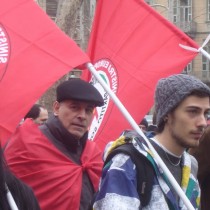 Torino. Il 2 giugno il Prc-Se in piazza Castello: tagliare le spese militari, tassare i ricchi. Garantire i diritti fondamentali alla salute, al lavoro, al reddito